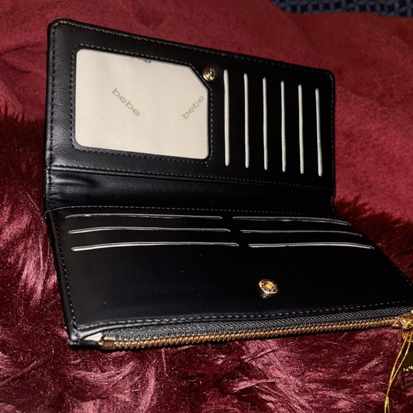 Bebe Black Kiara Woven Wallet - Picture 4 of 16